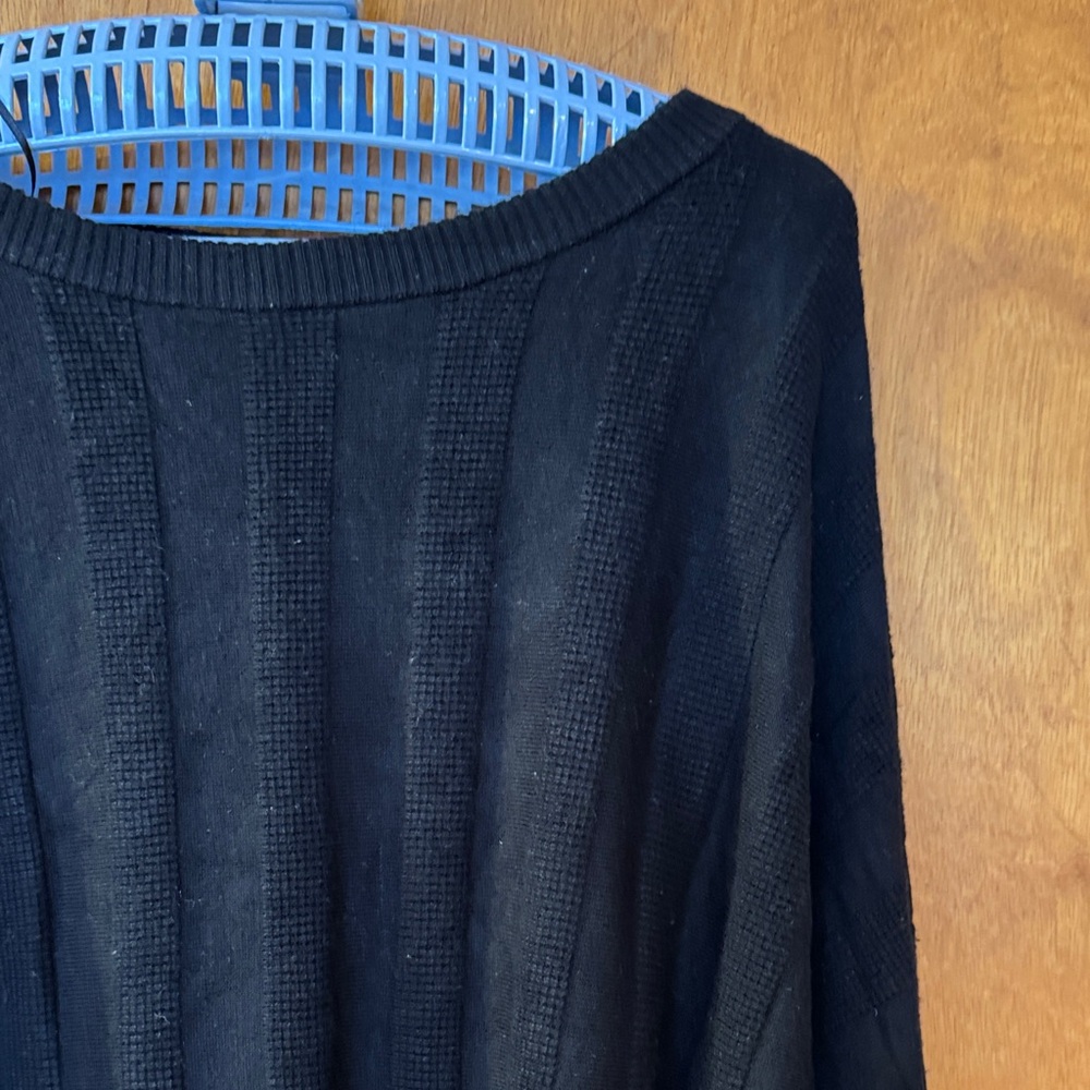 Cyrus Elegant Black Crew Neck Sweater - Picture 5 of 8